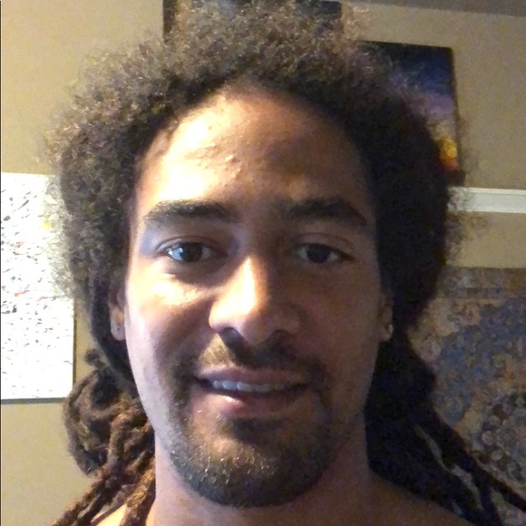 Meet your Posher, Dom - Picture 1 of 1